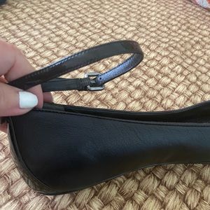 BROOKS BROTHERS FLATS WITH ANKLE STRAP